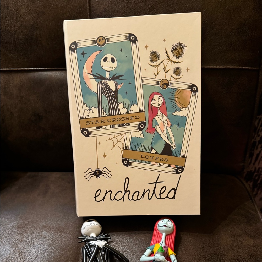 Nightmare before Christmas Book box with set of pens